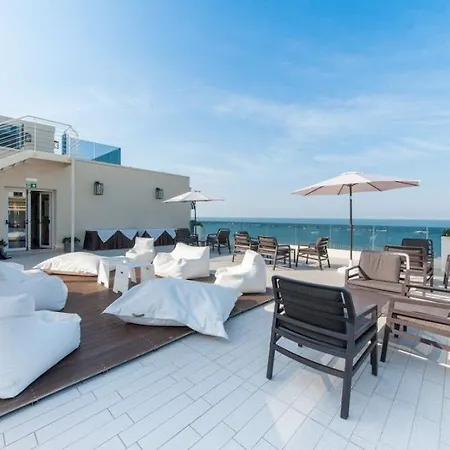 Vista Mare & - Aperto Tutto L'anno Hotel Cesenatico